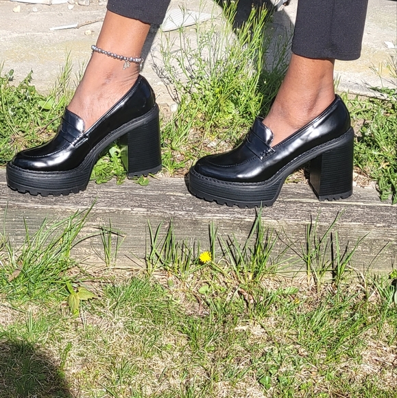 Steve Madden Black Platform chunky heel 👠 - Picture 2 of 4